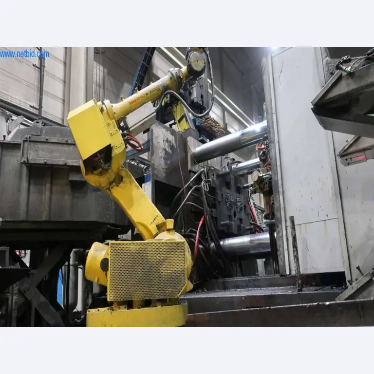 Sistemas de fundição injectada (alumínio) 1.100 - 1.350 t,
Processamento mecânico, fabrico de ferramentas
-16