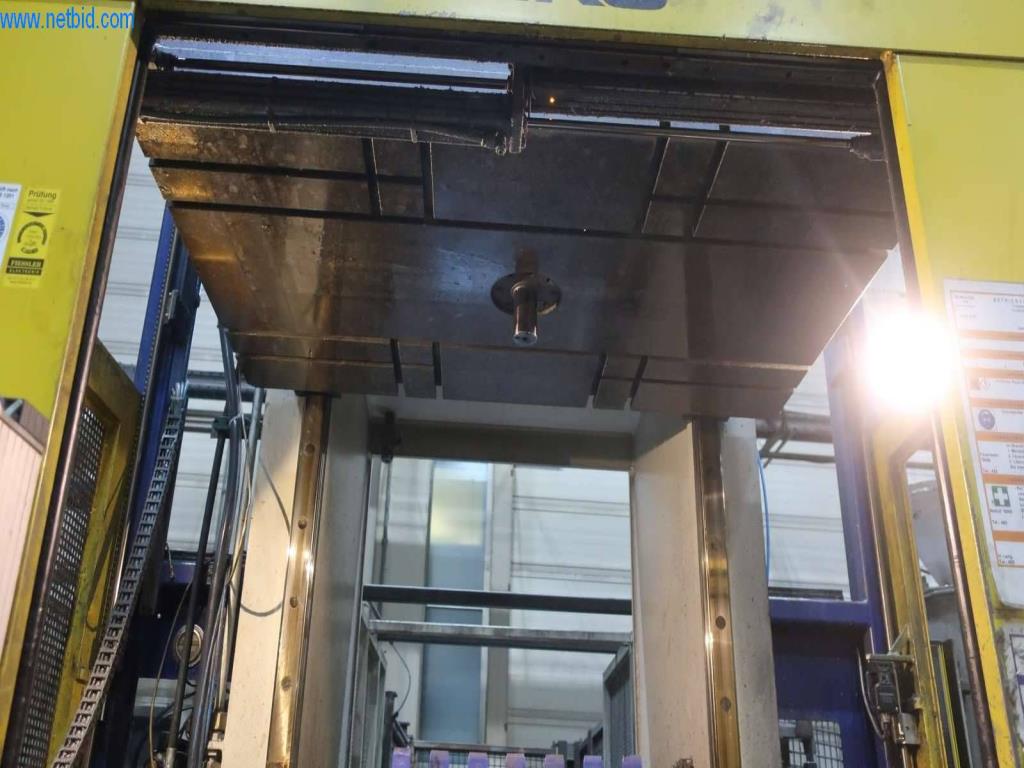 Systémy tlakového lití (hliník) 1 100 - 1 350 t,
Mechanické zpracování, výroba nástrojů
-22