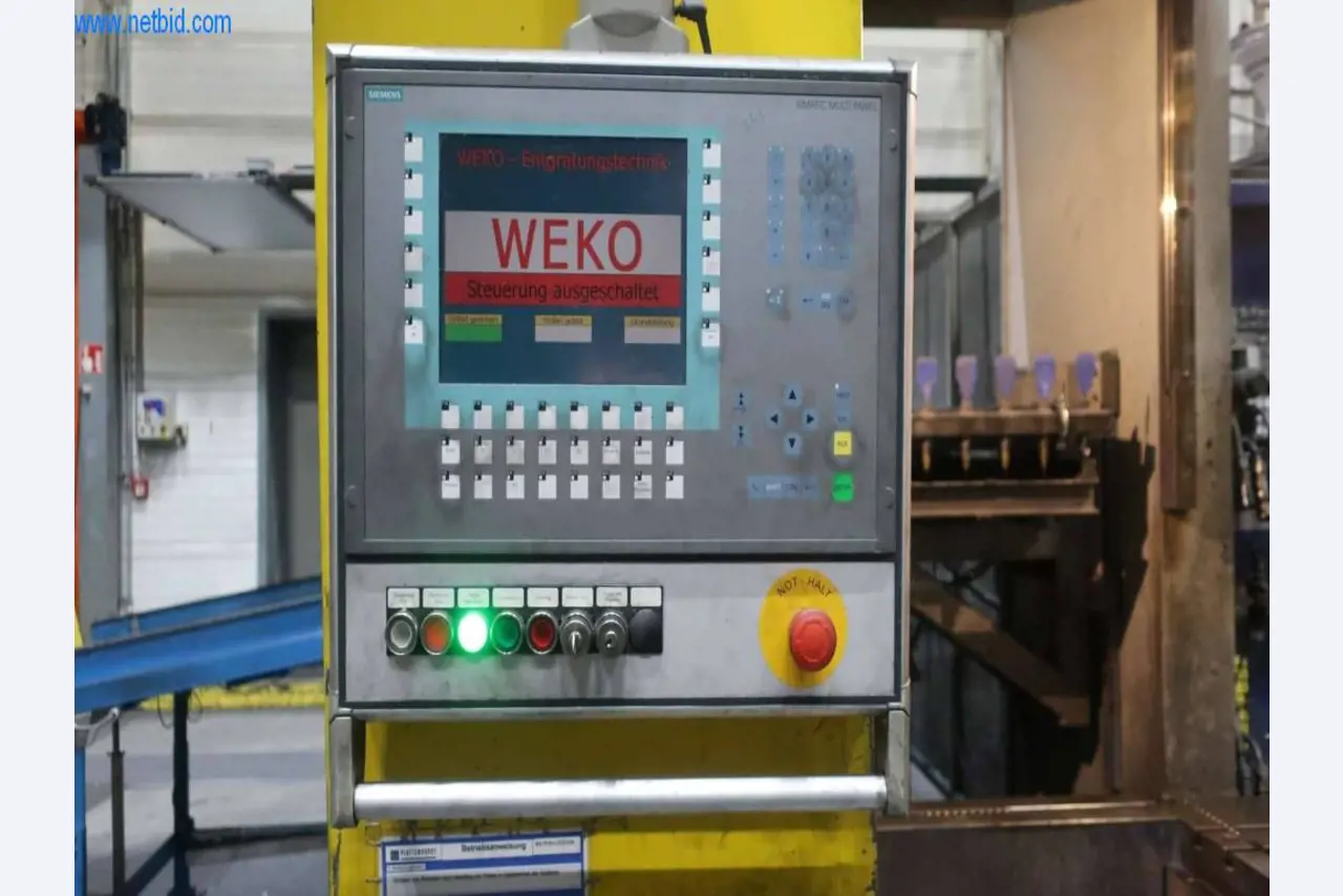 Sistemas de fundição injectada (alumínio) 1.100 - 1.350 t,
Processamento mecânico, fabrico de ferramentas
-26