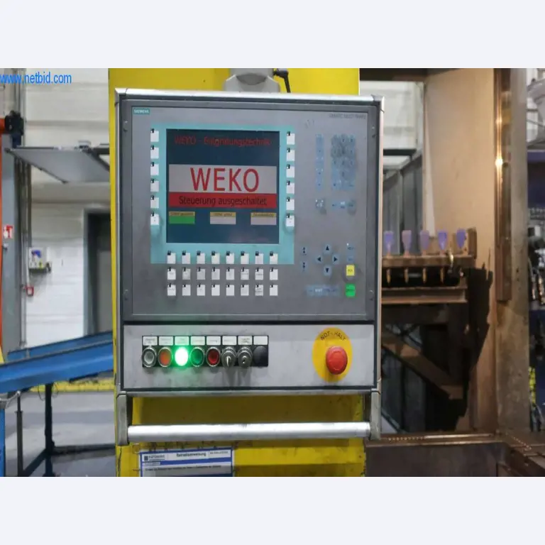 Sistemas de fundição injectada (alumínio) 1.100 - 1.350 t,
Processamento mecânico, fabrico de ferramentas
-26