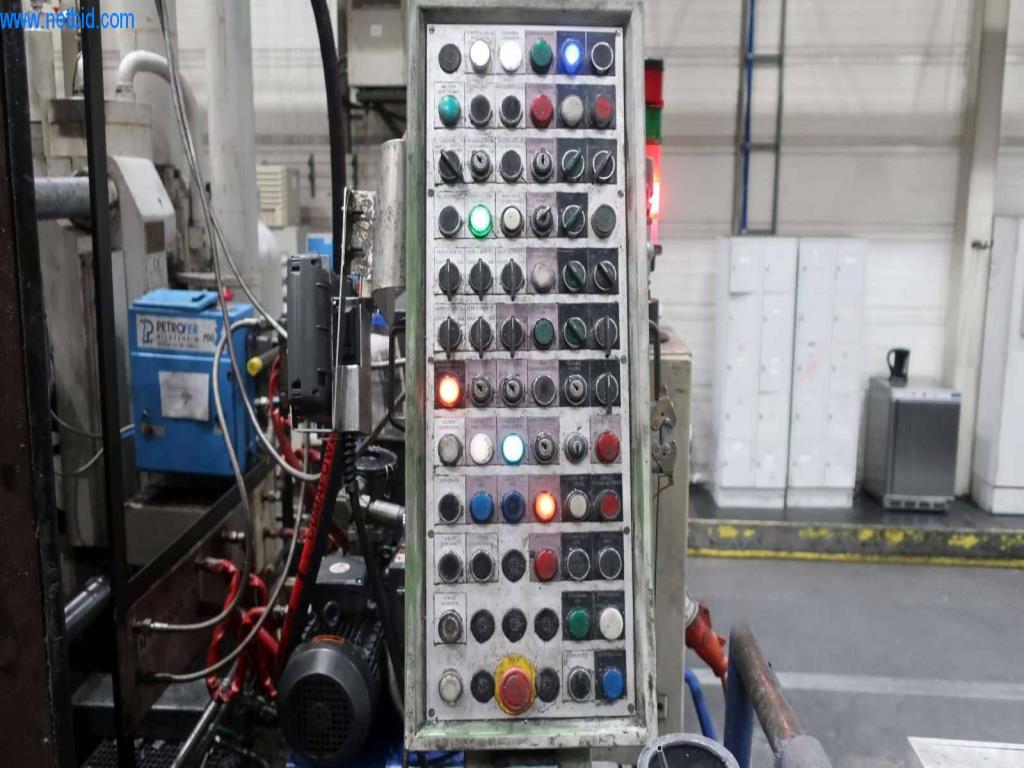 Systémy tlakového lití (hliník) 1 100 - 1 350 t,
Mechanické zpracování, výroba nástrojů
-34