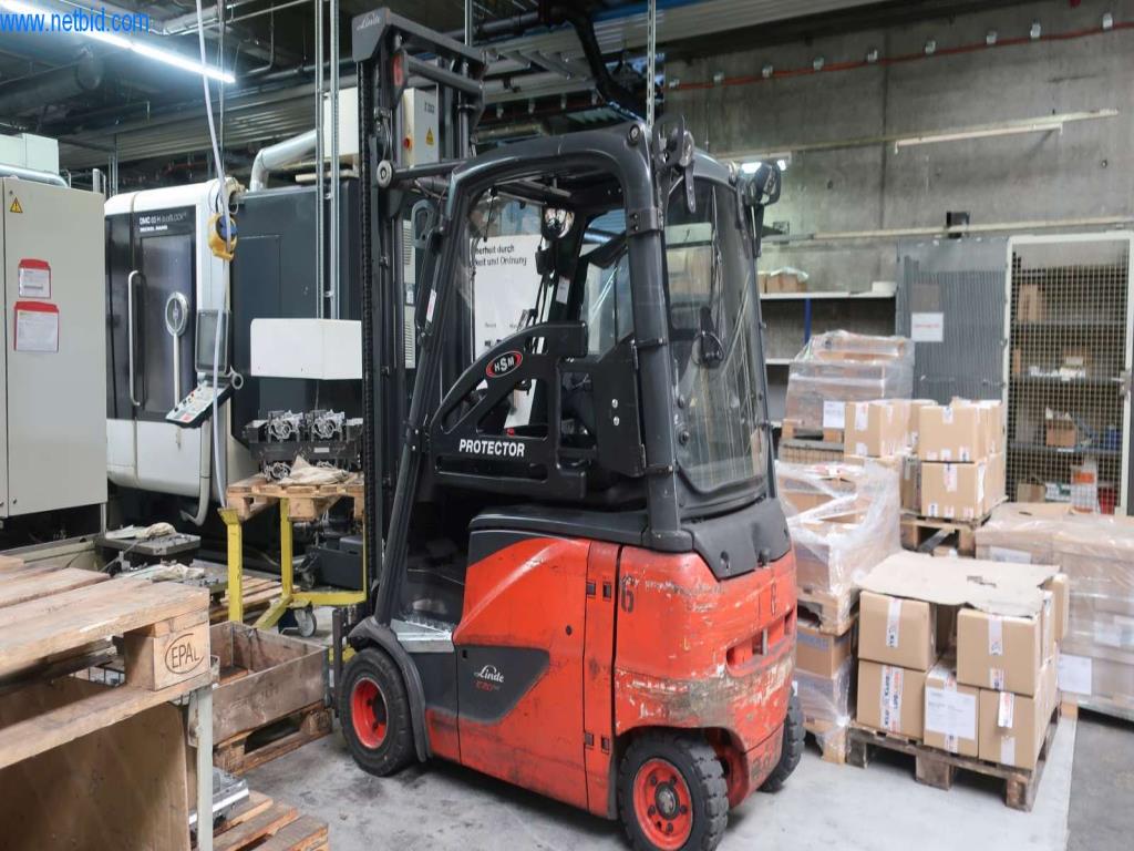 Systémy tlakového lití (hliník) 1 100 - 1 350 t,
Mechanické zpracování, výroba nástrojů
-2