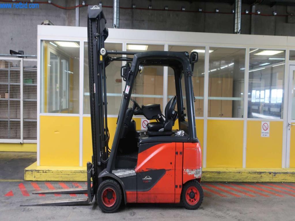 Systémy tlakového lití (hliník) 1 100 - 1 350 t,
Mechanické zpracování, výroba nástrojů
-1