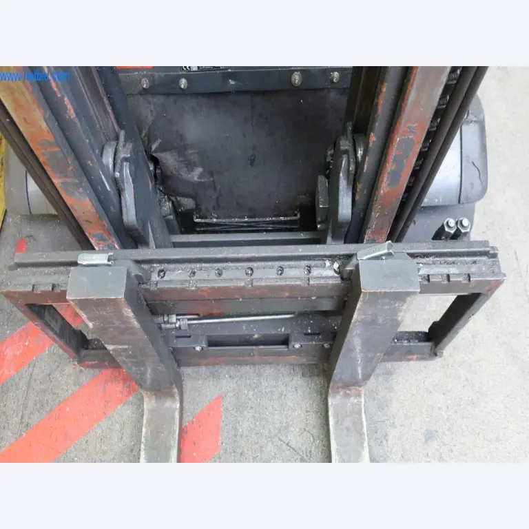 Sistemas de fundição injectada (alumínio) 1.100 - 1.350 t,
Processamento mecânico, fabrico de ferramentas
-3