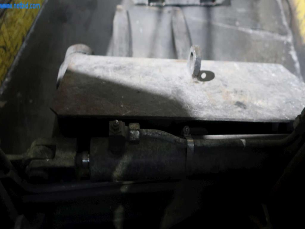 Systémy tlakového lití (hliník) 1 100 - 1 350 t,
Mechanické zpracování, výroba nástrojů
-4