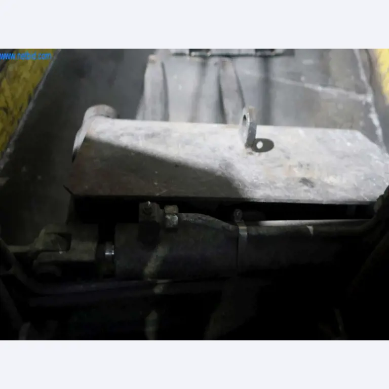 Sistemas de fundição injectada (alumínio) 1.100 - 1.350 t,
Processamento mecânico, fabrico de ferramentas
-4
