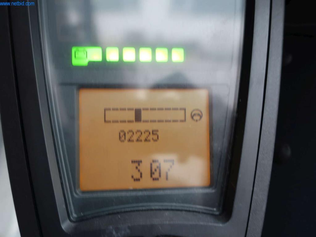 Systémy tlakového lití (hliník) 1 100 - 1 350 t,
Mechanické zpracování, výroba nástrojů
-2