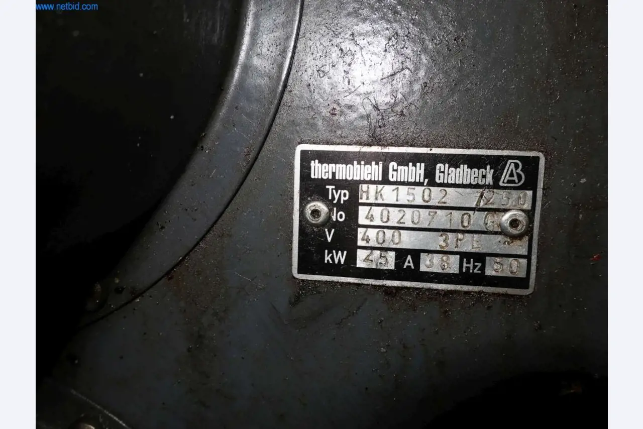 Sistemas de fundição injectada (alumínio) 1.100 - 1.350 t,
Processamento mecânico, fabrico de ferramentas
-3