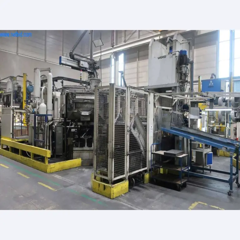 Sistemas de fundição injectada (alumínio) 1.100 - 1.350 t,
Processamento mecânico, fabrico de ferramentas
-24