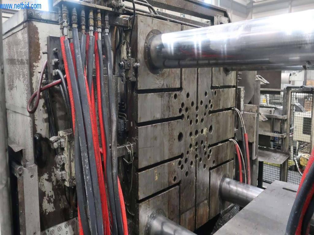 Systémy tlakového lití (hliník) 1 100 - 1 350 t,
Mechanické zpracování, výroba nástrojů
-37