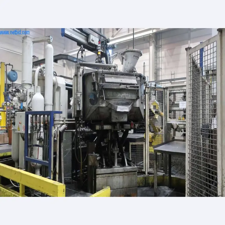 Sistemas de fundição injectada (alumínio) 1.100 - 1.350 t,
Processamento mecânico, fabrico de ferramentas
-6