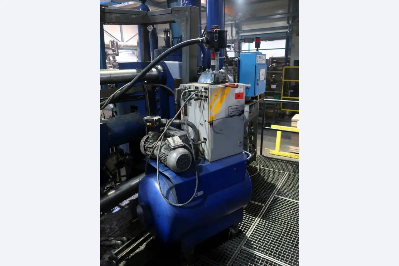 Sistemas de fundição injectada (alumínio) 1.100 - 1.350 t,
Processamento mecânico, fabrico de ferramentas
-1