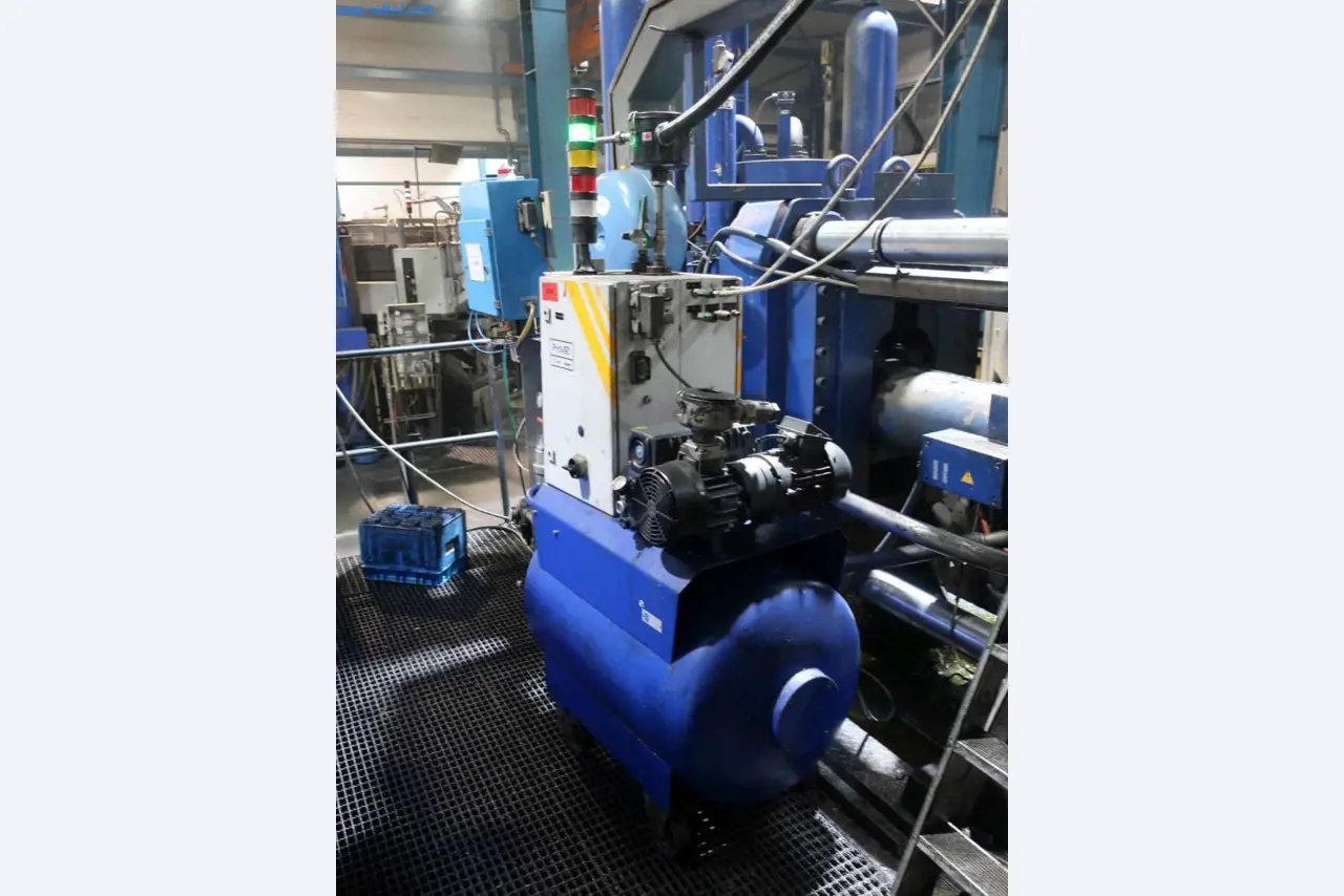 Sistemas de fundição injectada (alumínio) 1.100 - 1.350 t,
Processamento mecânico, fabrico de ferramentas
-1