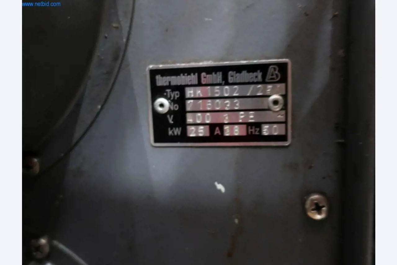 Sistemas de fundição injectada (alumínio) 1.100 - 1.350 t,
Processamento mecânico, fabrico de ferramentas
-3