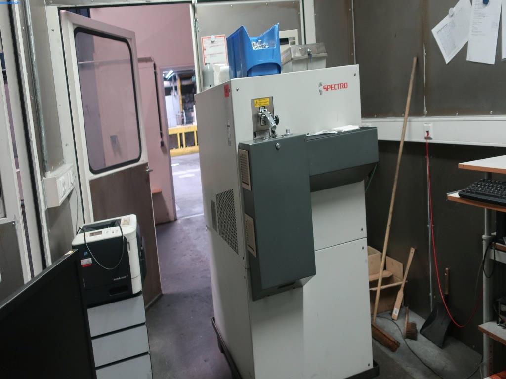 Systémy tlakového lití (hliník) 1 100 - 1 350 t,
Mechanické zpracování, výroba nástrojů
-2