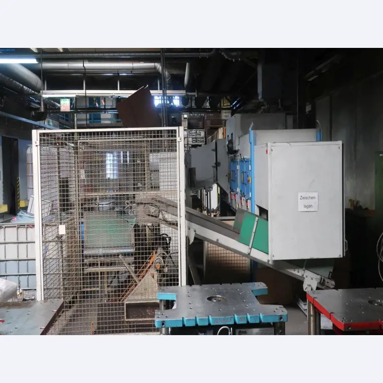 Sistemas de fundição injectada (alumínio) 1.100 - 1.350 t,
Processamento mecânico, fabrico de ferramentas
-5