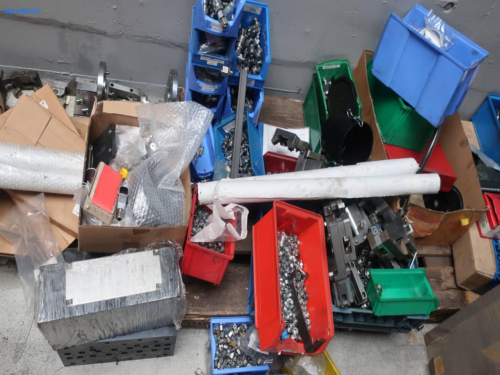 Systémy tlakového lití (hliník) 1 100 - 1 350 t,
Mechanické zpracování, výroba nástrojů
-5