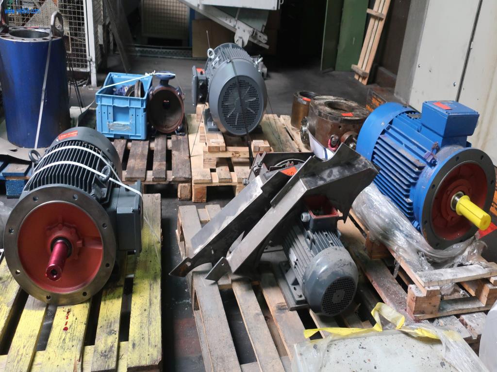 Systémy tlakového lití (hliník) 1 100 - 1 350 t,
Mechanické zpracování, výroba nástrojů
-9