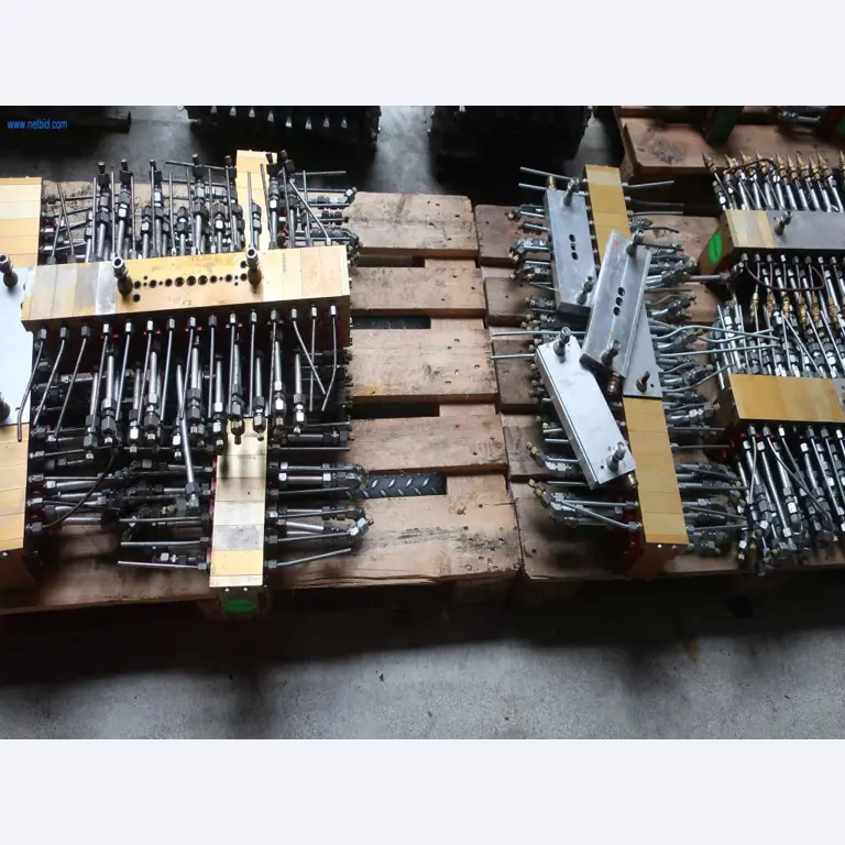 Sistemas de fundição injectada (alumínio) 1.100 - 1.350 t,
Processamento mecânico, fabrico de ferramentas
-4