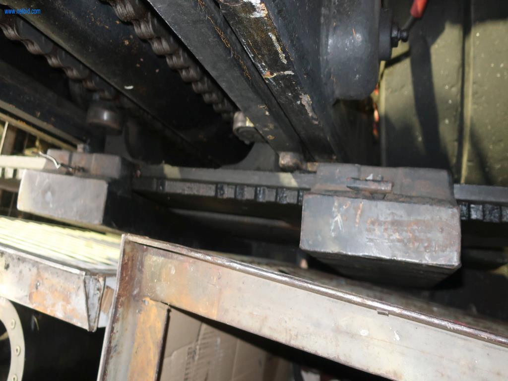 Systémy tlakového lití (hliník) 1 100 - 1 350 t,
Mechanické zpracování, výroba nástrojů
-6