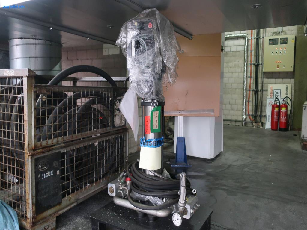 Systémy tlakového lití (hliník) 1 100 - 1 350 t,
Mechanické zpracování, výroba nástrojů
-2