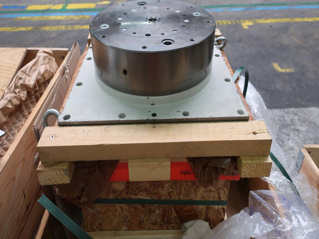 Systémy tlakového lití (hliník) 1 100 - 1 350 t,
Mechanické zpracování, výroba nástrojů
-2