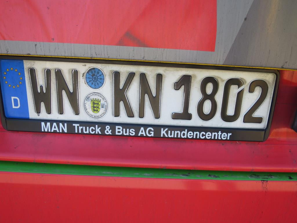 Cabinet d'huile, testeur AU, testeur d'écran et valise à skis pour bus-3