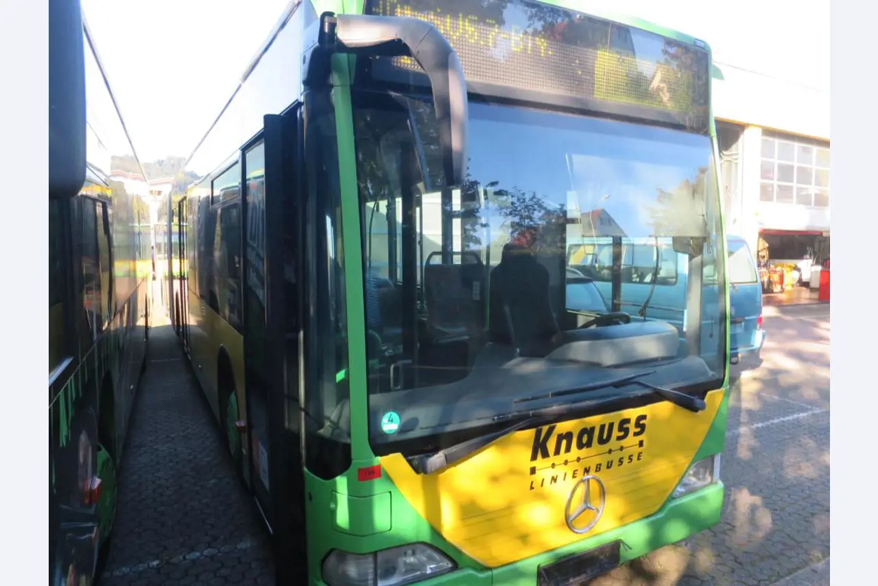 Armário de óleo, testador AU, testador de ecrã e mala de esqui para autocarros-2