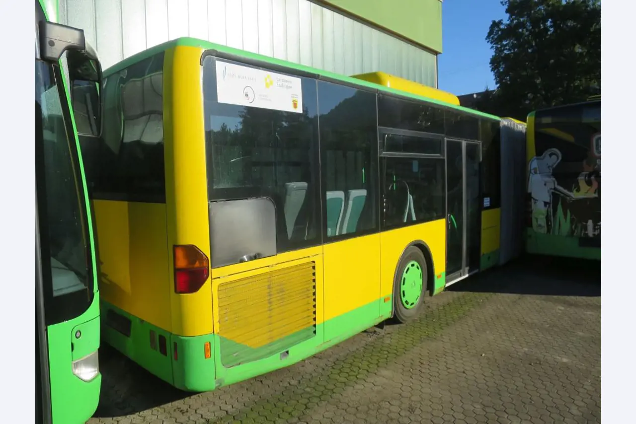 Armário de óleo, testador AU, testador de ecrã e mala de esqui para autocarros-6