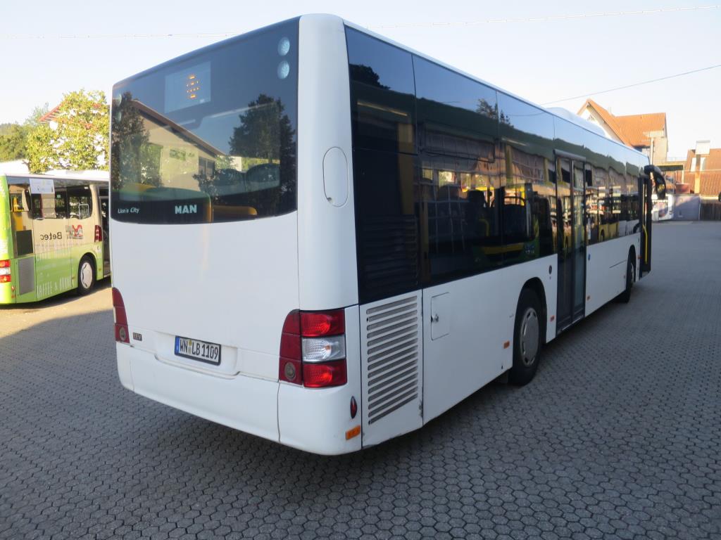 Ölkabinett, AU-Tester, Displayprüfgerät und Skikoffer für Busse-4