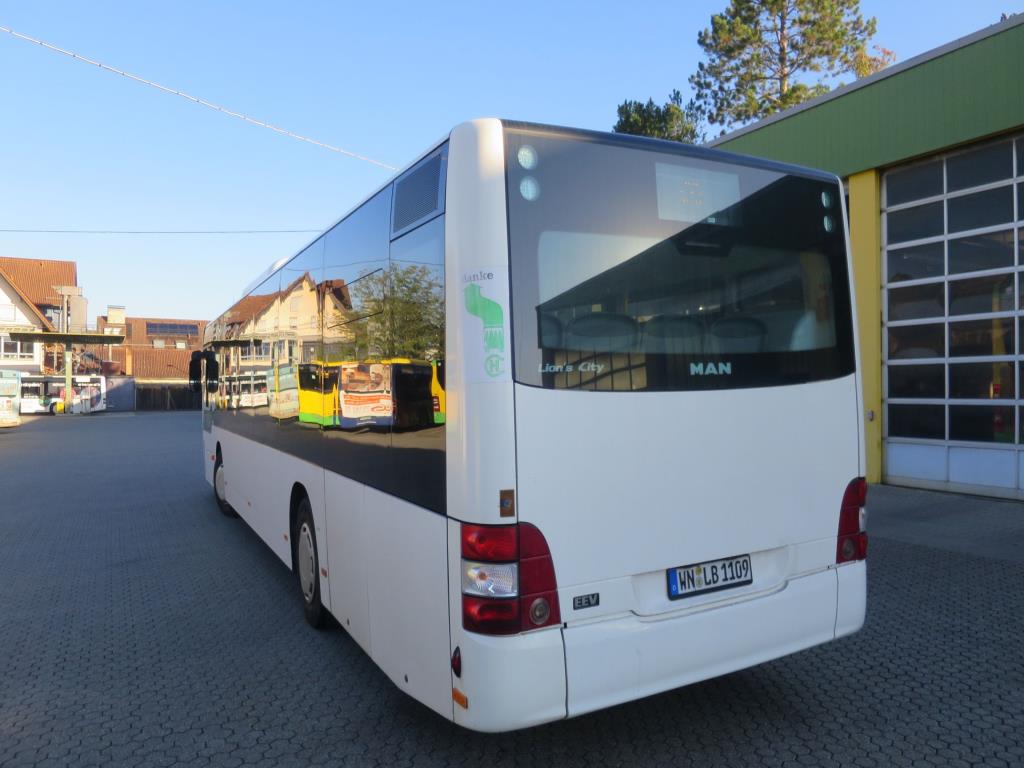 Ölkabinett, AU-Tester, Displayprüfgerät und Skikoffer für Busse-7