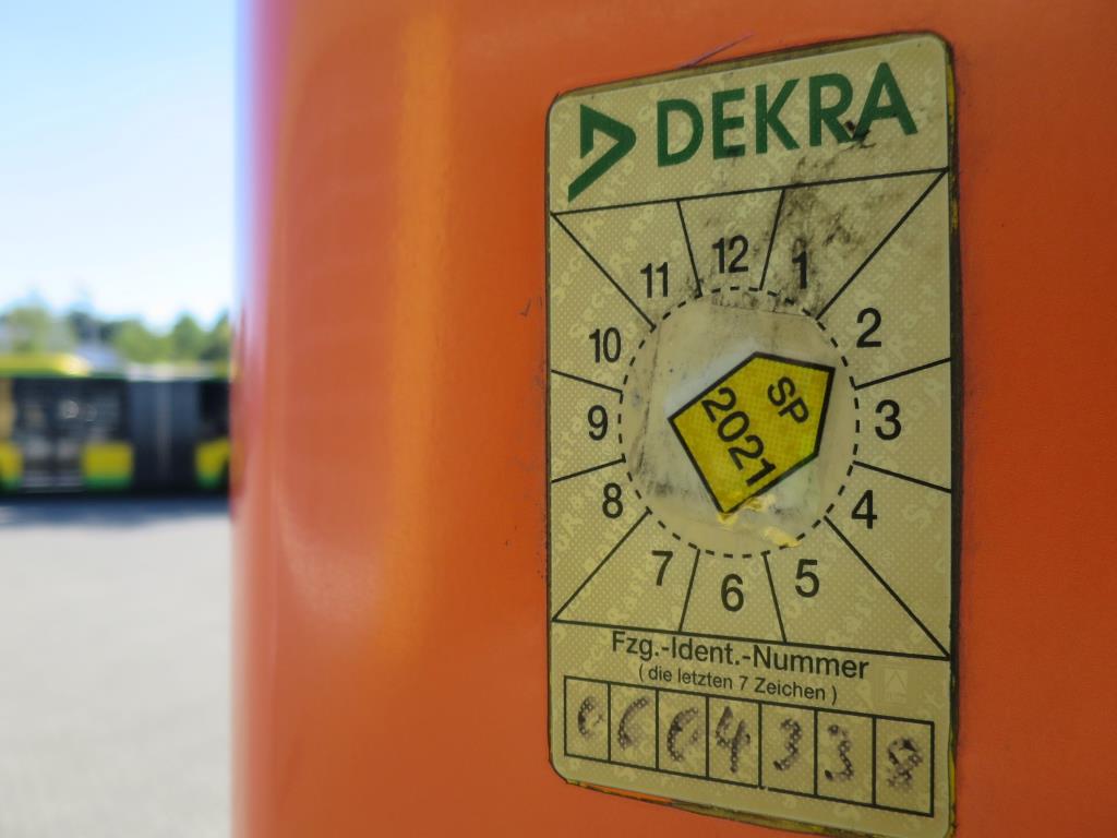 Oljna omarica, AU tester, tester zaslona in kovček za smuči za avtobuse-4