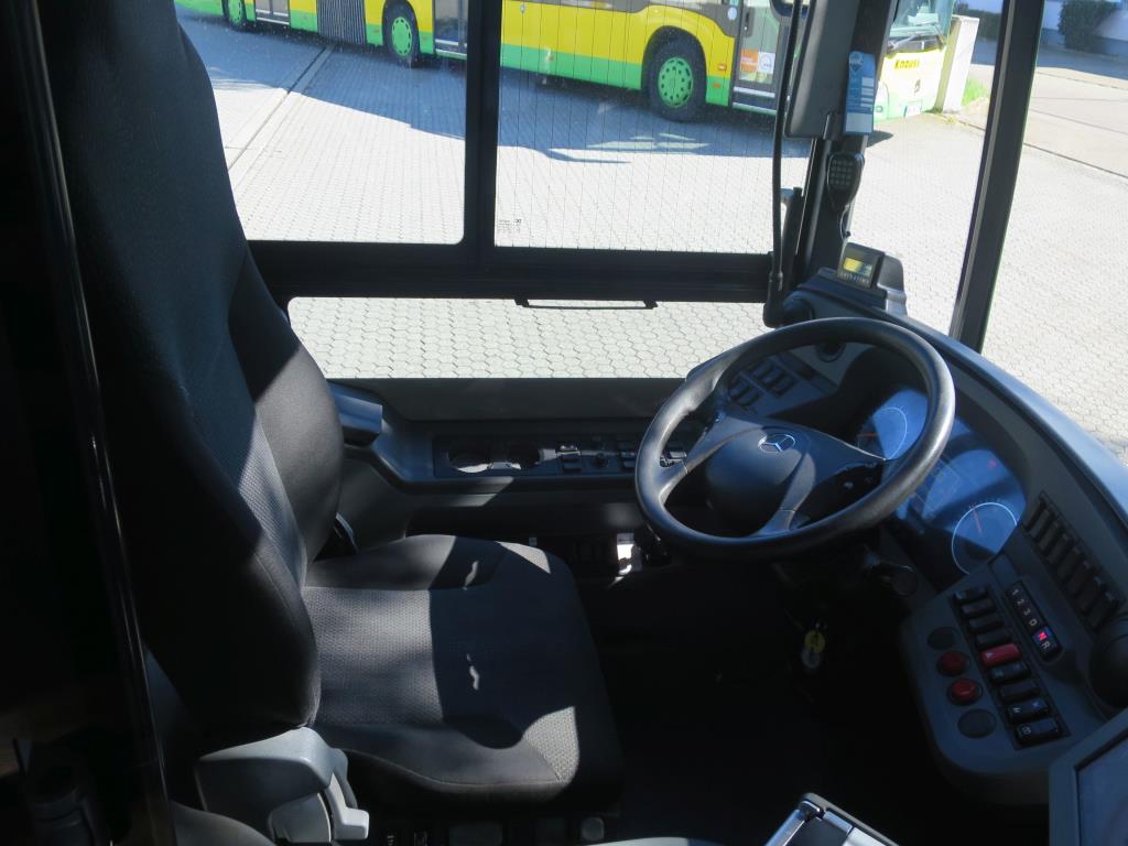 Oljna omarica, AU tester, tester zaslona in kovček za smuči za avtobuse-7