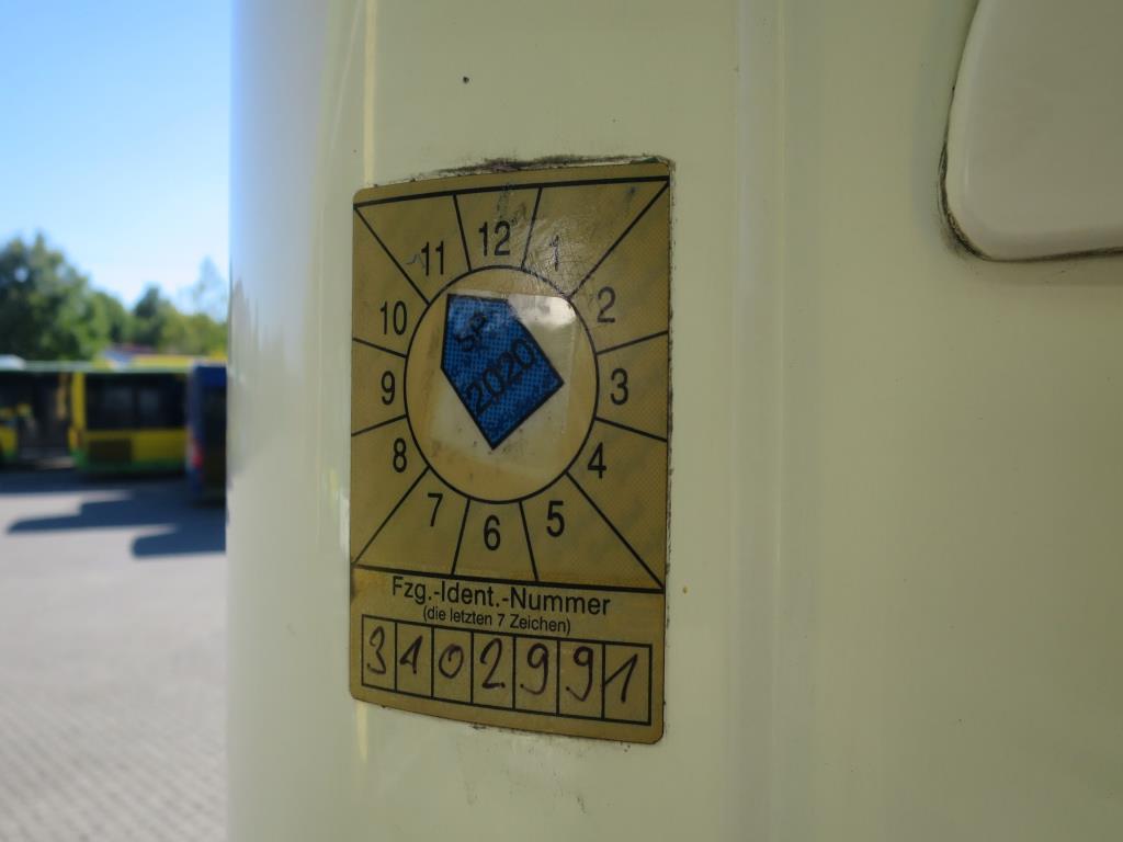 Ölkabinett, AU-Tester, Displayprüfgerät und Skikoffer für Busse-12