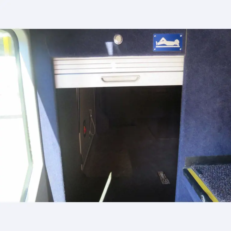 Ölkabinett, AU-Tester, Displayprüfgerät und Skikoffer für Busse-7