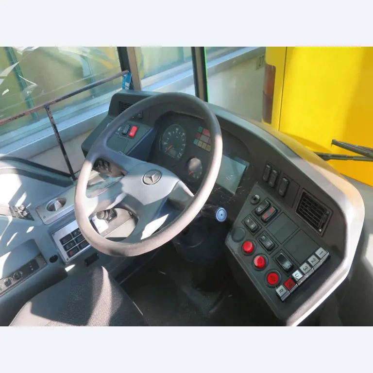 Ölkabinett, AU-Tester, Displayprüfgerät und Skikoffer für Busse-6