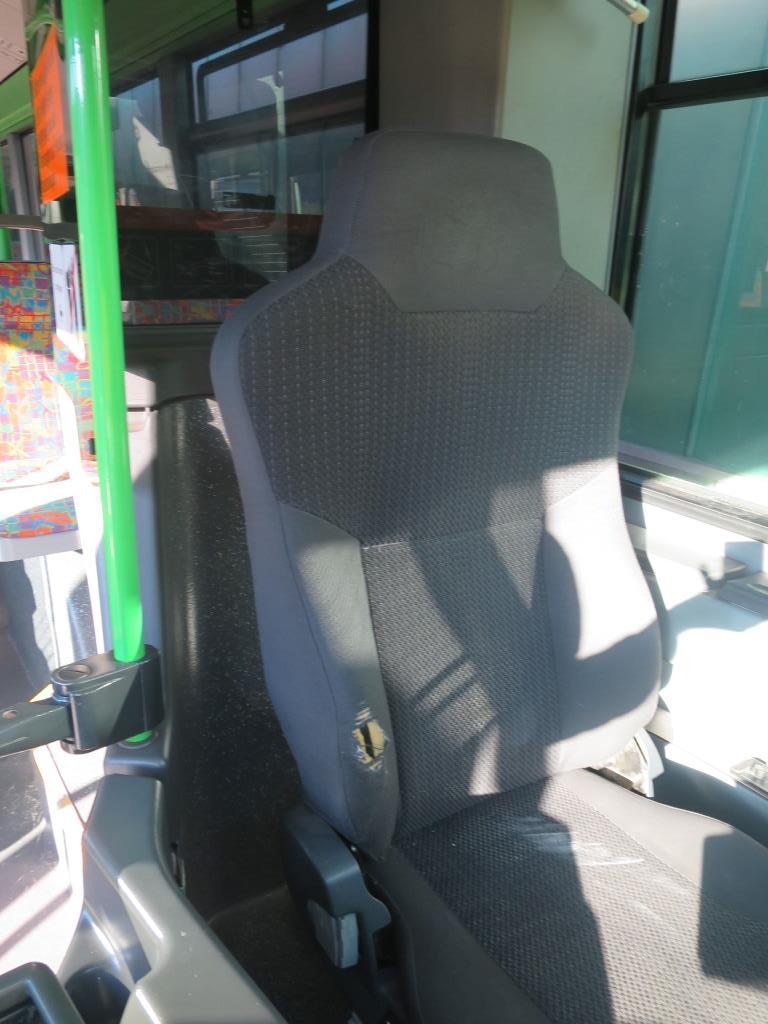 Ölkabinett, AU-Tester, Displayprüfgerät und Skikoffer für Busse-7