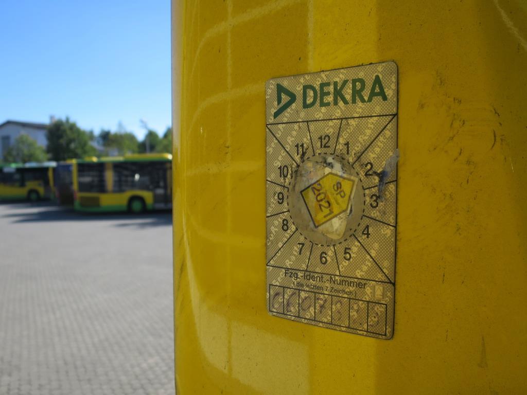 Szafa olejowa, tester AU, tester wyświetlacza i futerał na narty do autobusów-5
