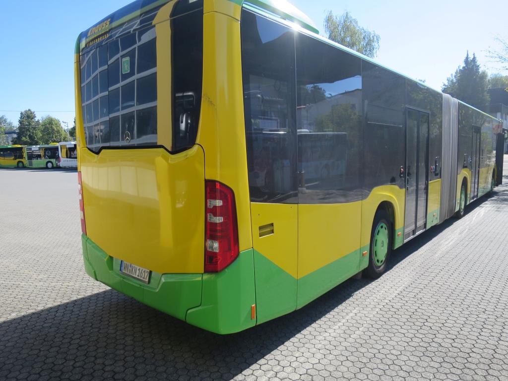Szafa olejowa, tester AU, tester wyświetlacza i futerał na narty do autobusów-6