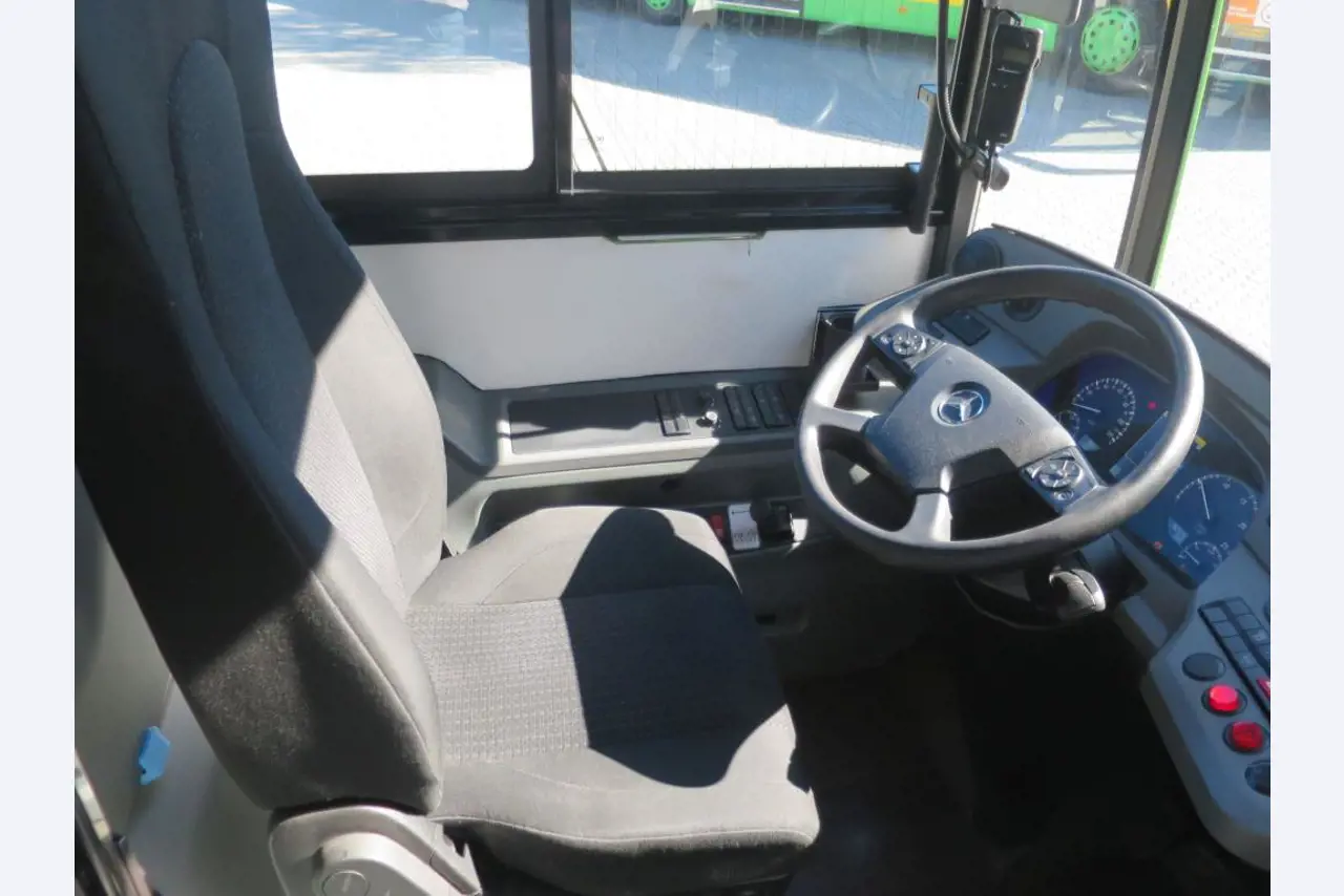 Armário de óleo, testador AU, testador de ecrã e mala de esqui para autocarros-7