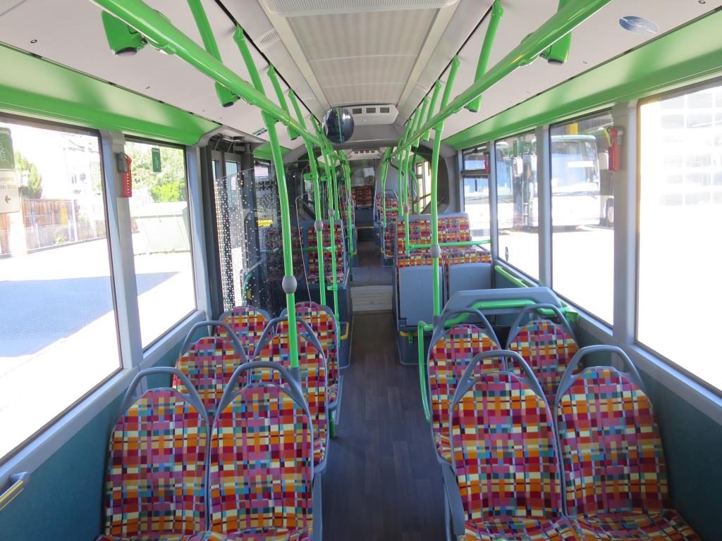 Szafa olejowa, tester AU, tester wyświetlacza i futerał na narty do autobusów-9