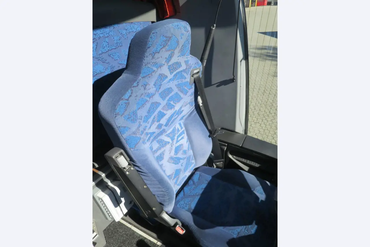 Armário de óleo, testador AU, testador de ecrã e mala de esqui para autocarros-7