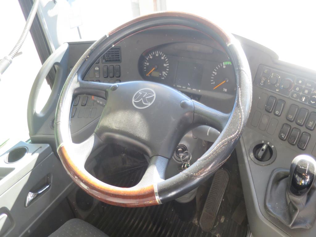 Ölkabinett, AU-Tester, Displayprüfgerät und Skikoffer für Busse-14