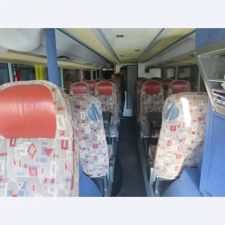 Ölkabinett, AU-Tester, Displayprüfgerät und Skikoffer für Busse-2