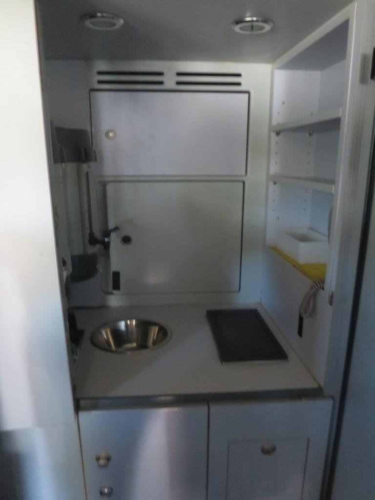 Ölkabinett, AU-Tester, Displayprüfgerät und Skikoffer für Busse-4