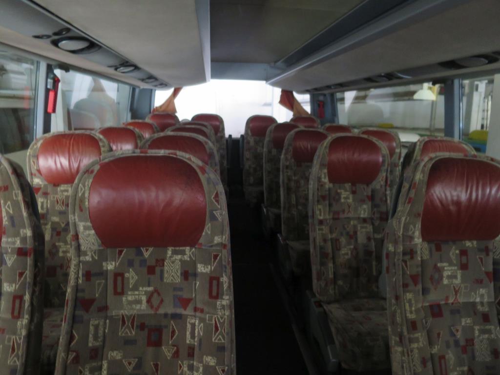 Ölkabinett, AU-Tester, Displayprüfgerät und Skikoffer für Busse-5