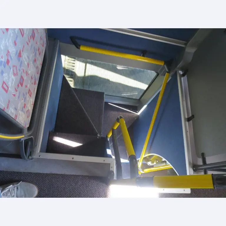 Ölkabinett, AU-Tester, Displayprüfgerät und Skikoffer für Busse-7