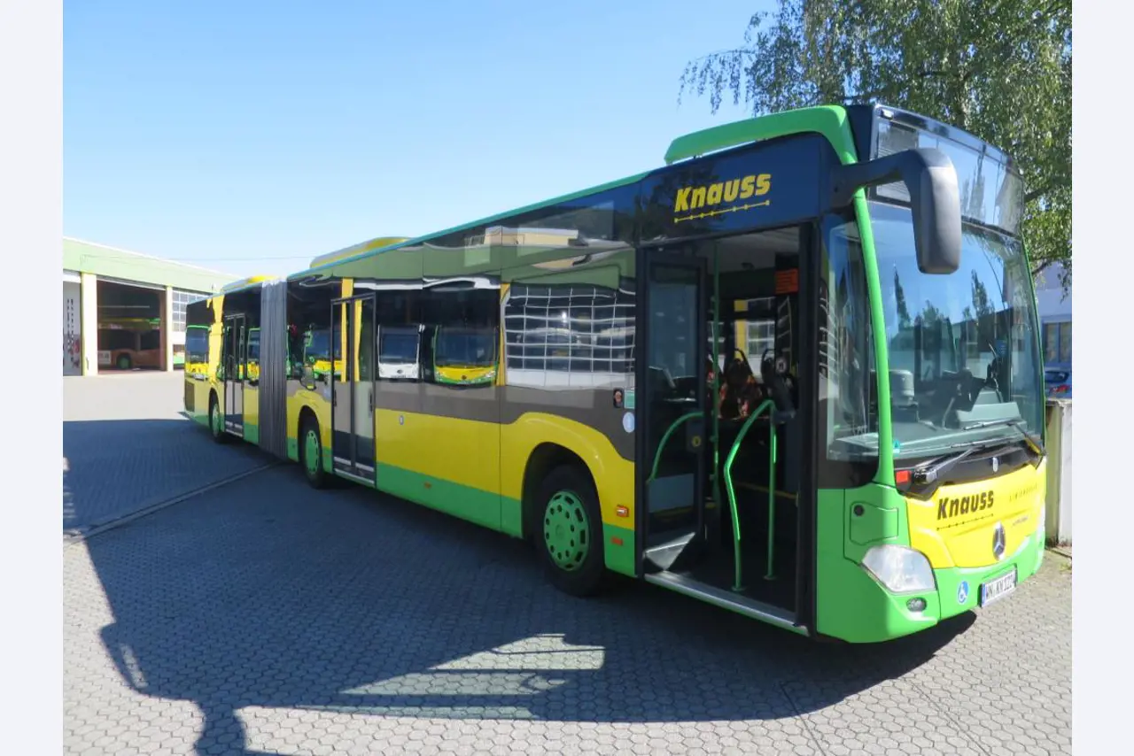 Armário de óleo, testador AU, testador de ecrã e mala de esqui para autocarros-2