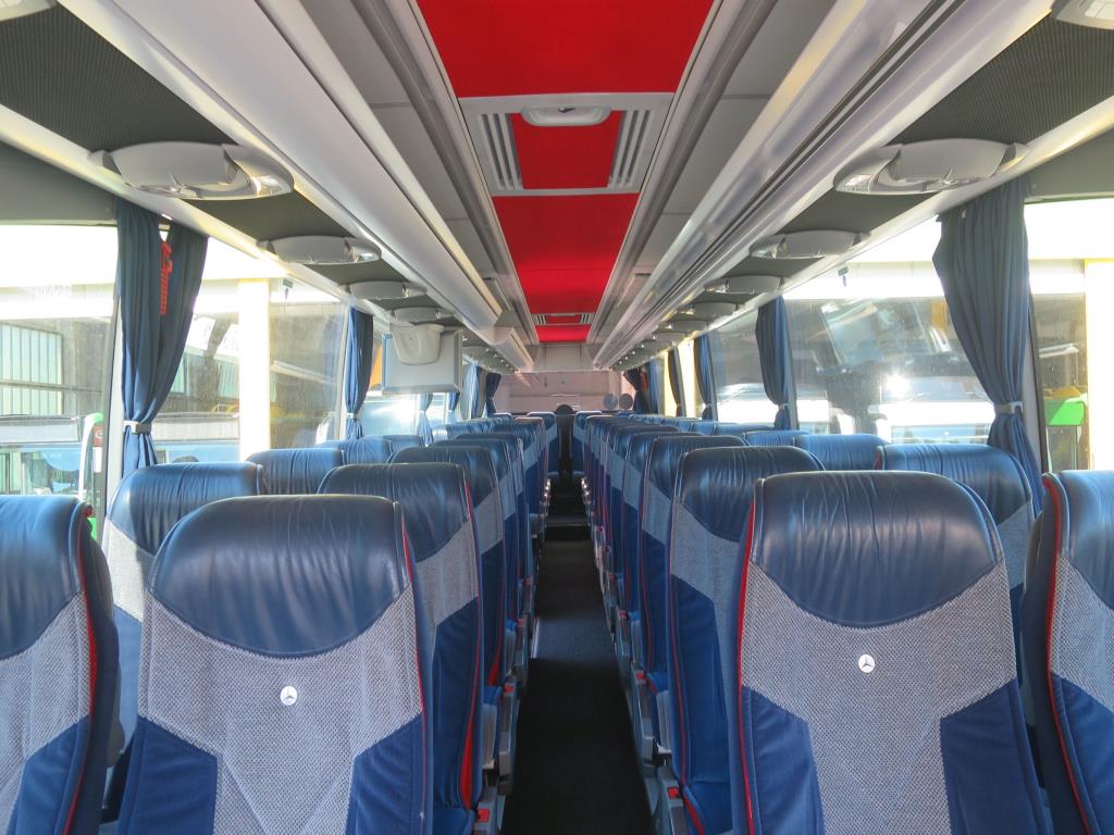 Szafa olejowa, tester AU, tester wyświetlacza i futerał na narty do autobusów-11