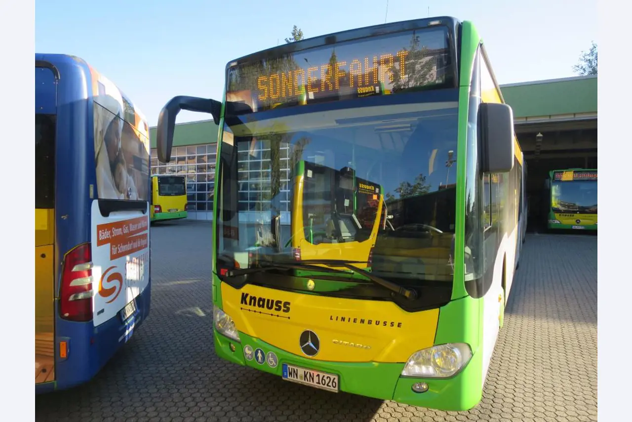 Armário de óleo, testador AU, testador de ecrã e mala de esqui para autocarros-1